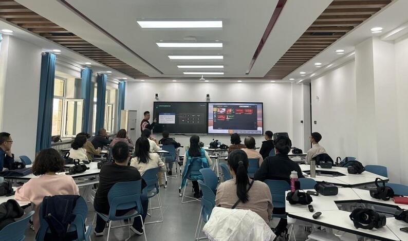 萌科科技&大朋VR共同打造VR思政教室-93913.com-XR信息与元宇宙产业服务